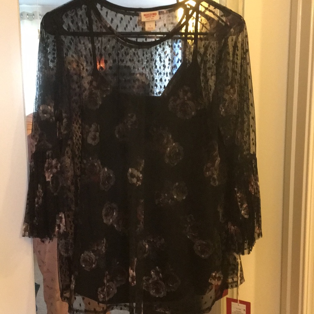 Gorgeous Lace over tank floral pattern new